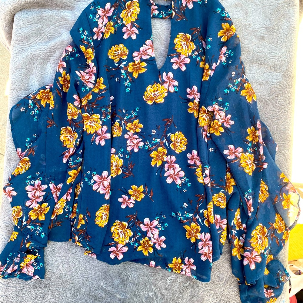 Lily white floral top